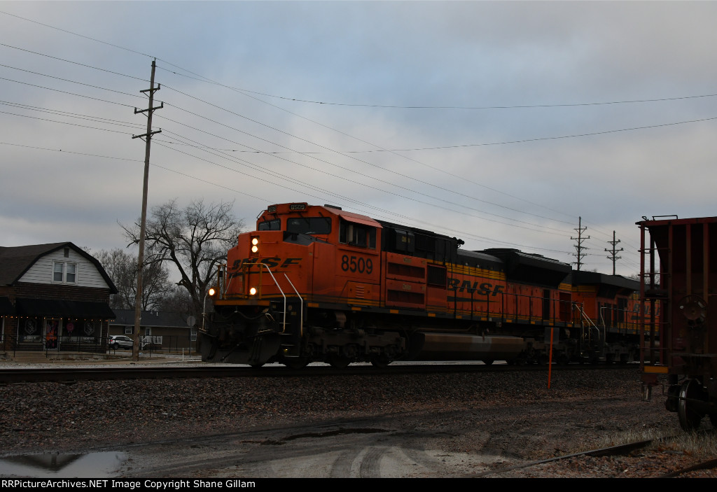 BNSF 8509 Roster shot